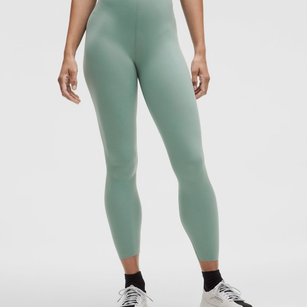NWT lululemon glow up HR 25” leggings